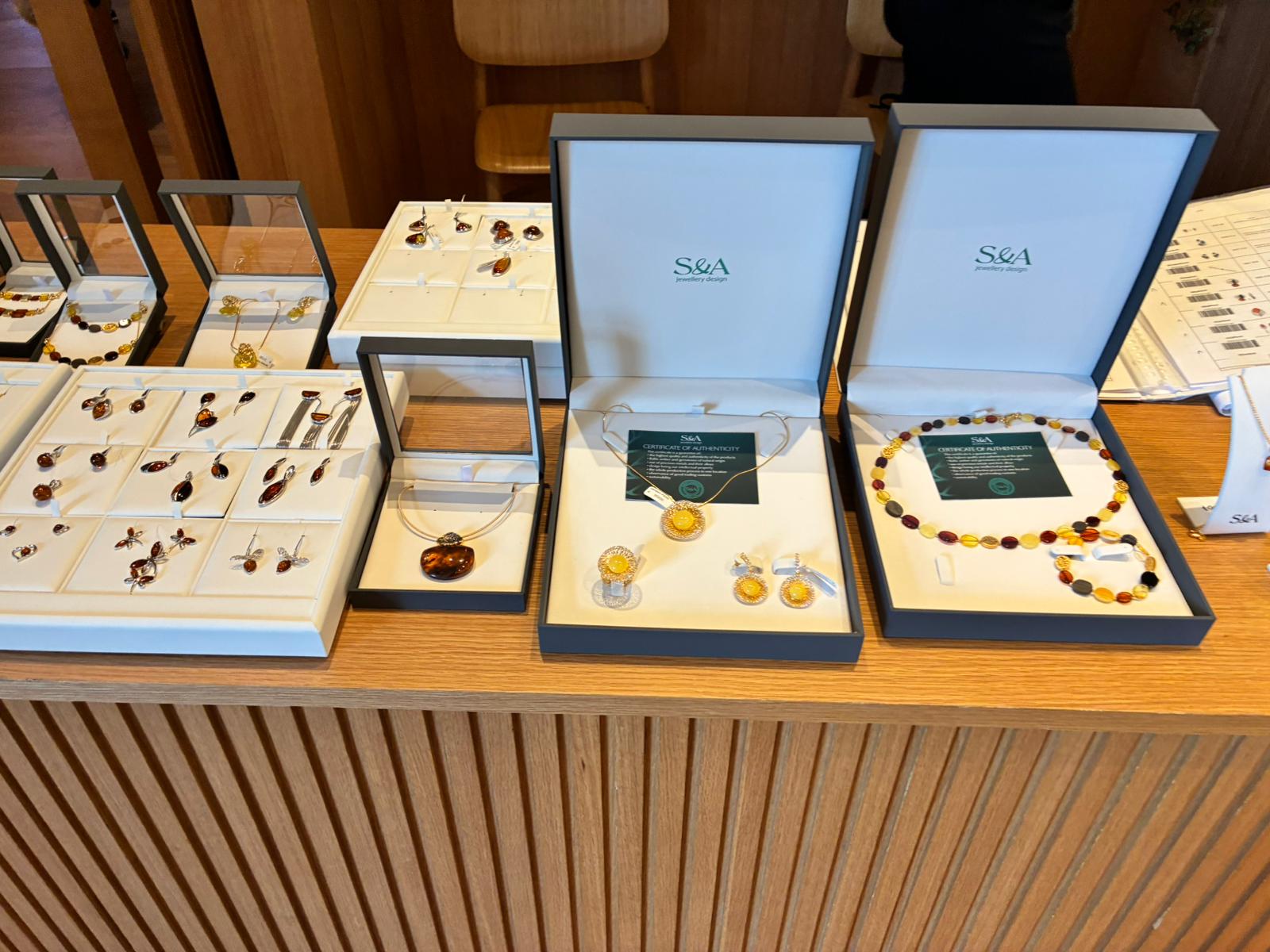ブランドストーリー – S&A Jewellery Design